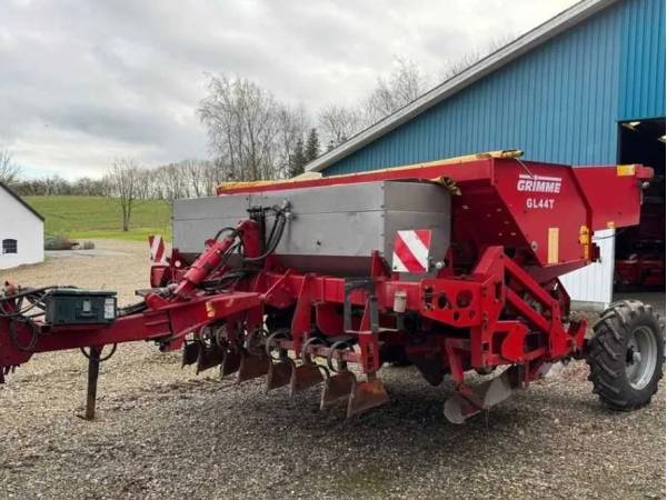 Картоплесаджалка Grimme GL 44 T (2009)