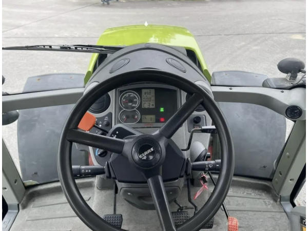Трактор Claas Axion 840 (2012)