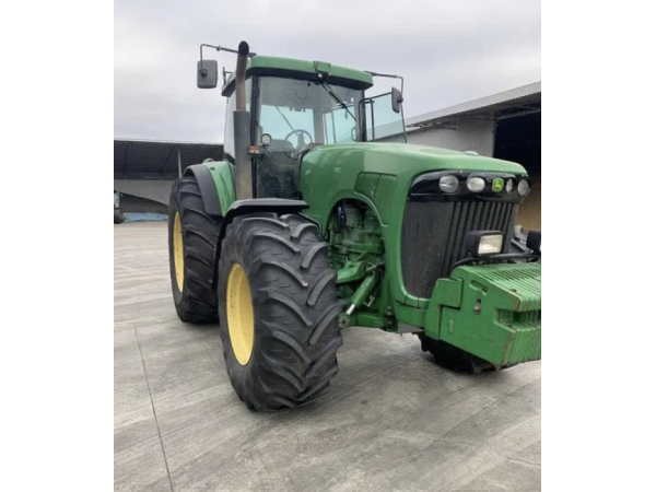 Трактор John Deere 8220 (2005)