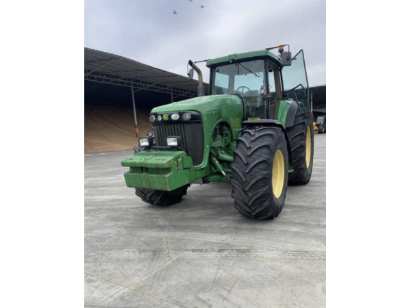 Трактор John Deere 8220 (2005)