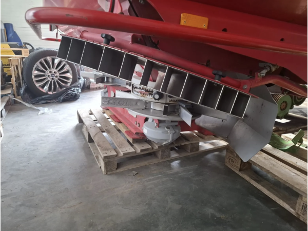 Разбрасыватель удобрений Kverneland Exacta HL (2014)