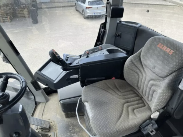 Трактор Claas Xerion 3300 (2009)