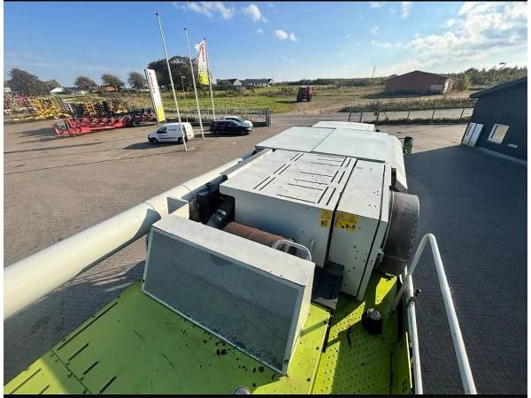 Комбайн Claas Lexion 480 (2001)