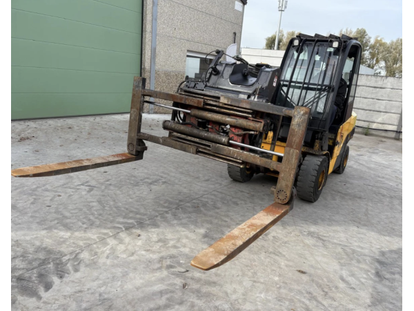 Погрузчик JCB TLT3.0D (2006)