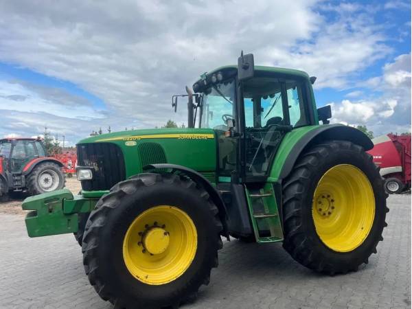 Трактор John Deere 6920S (2006)
