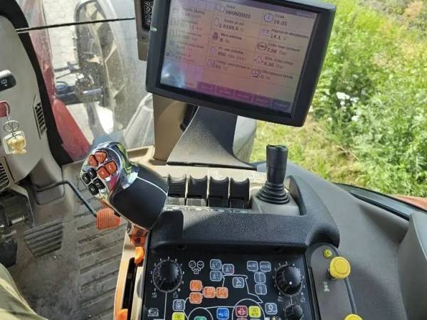 Трактор Case IH Puma 220 CVX  (2016)