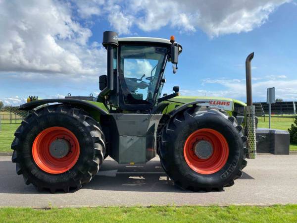 Трактор Claas Xerion 3800 (2008)