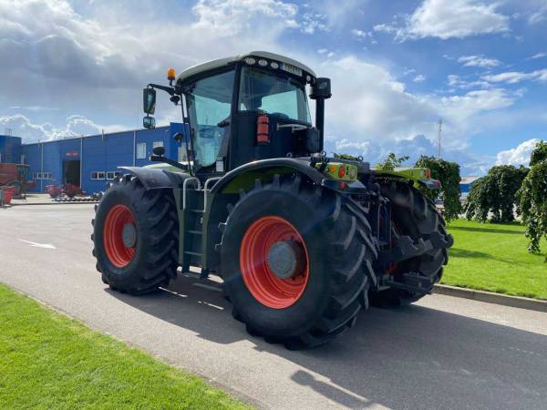 Трактор Claas Xerion 3800 (2008)