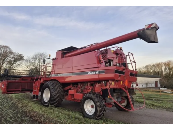 Комбайн Case IH 2388 Axial-Flow X-Clusive (2005)