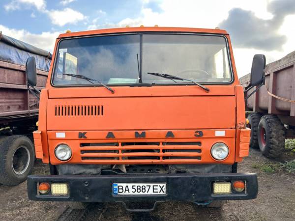 Самоскид КАМАЗ-55102 