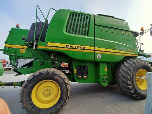 Комбайн John Deere C670i (2010)