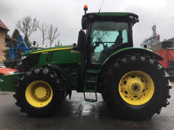 Трактор John Deere 7230R (2012)