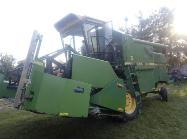 Комбайн John Deere 1055 (1987)
