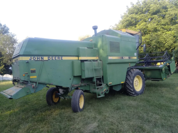 Комбайн John Deere 1055 (1987)