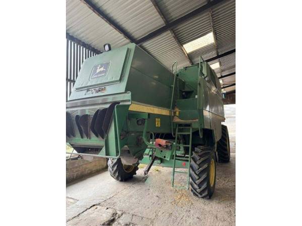 Комбайн John Deere 2258 (1997)