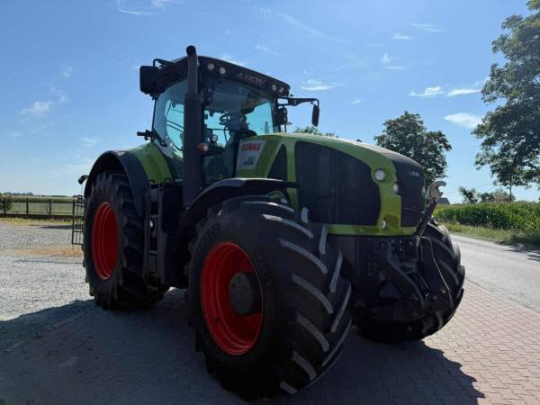 Трактор Claas Axion 920 (2016)