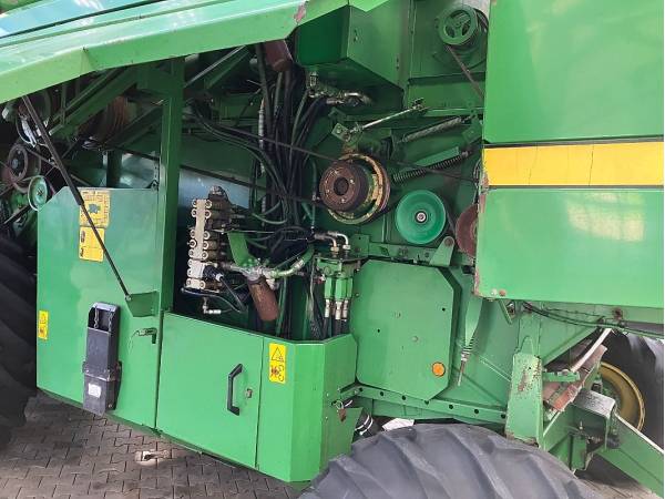 Комбайн John Deere 2066 (1993)