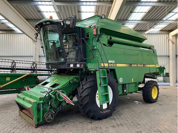 Комбайн John Deere 2066 (1993)
