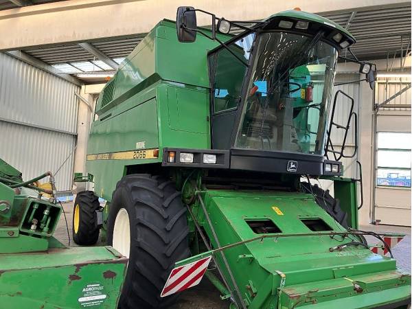 Комбайн John Deere 2066 (1993)