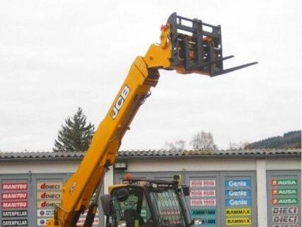 Навантажувач JCB 535-125 (2017)