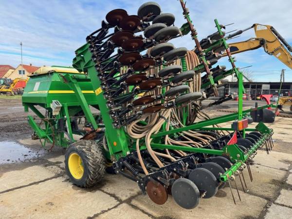 Сеялка John Deere 740 A (2015)