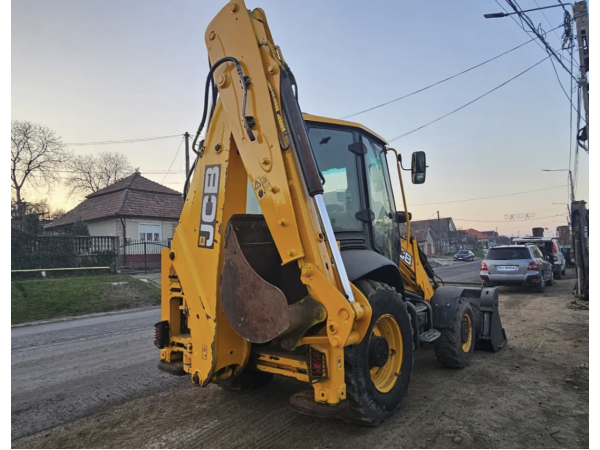 Экскаватор-погрузчик JCB 3CX (2021)