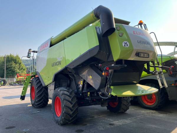 Комбайн Claas Lexion 740 (2015)