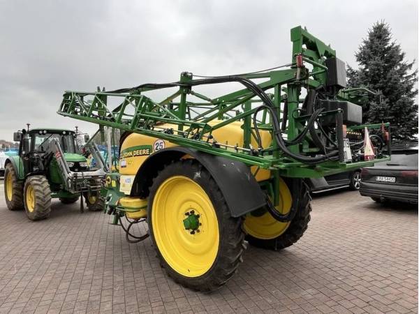 Причіпний обприскувач John Deere 732 (2011)