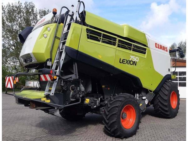 Комбайн Claas Lexion 750 (2015)