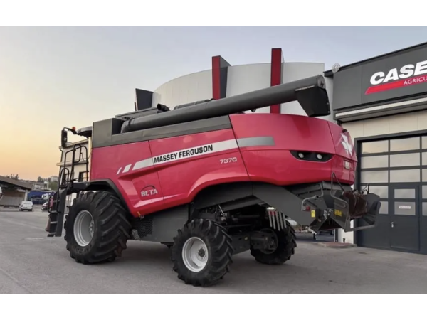 Комбайн Massey Ferguson 7370 Beta (2016)