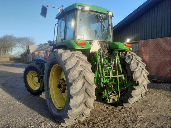 Трактор John Deere 7800 (1995)