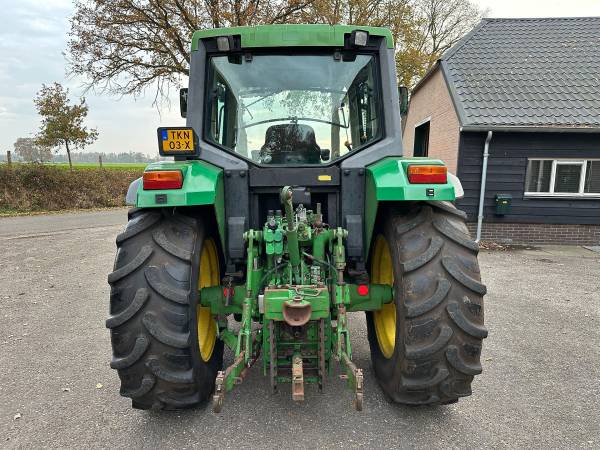 Трактор John Deere 6110 Premium (1999)