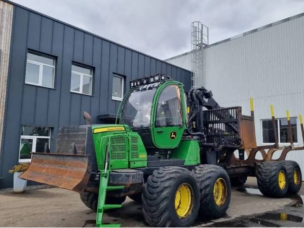 Форвардер лісовий John Deere 1510E  (2013)