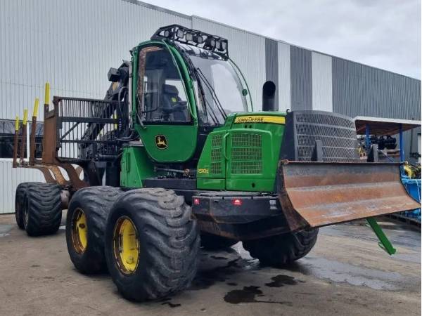 Форвардер лісовий John Deere 1510E  (2013)