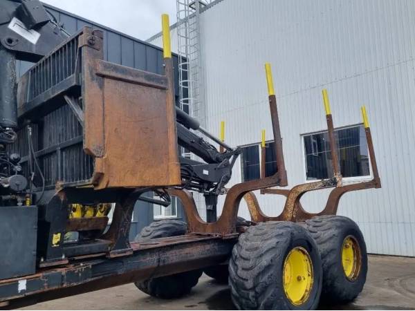 Форвардер лісовий John Deere 1510E  (2013)