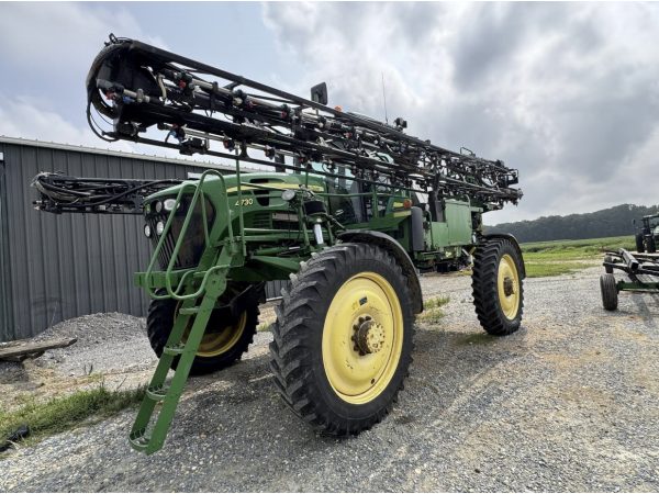 Самохідний обприскувач John Deere 4730 (2012)