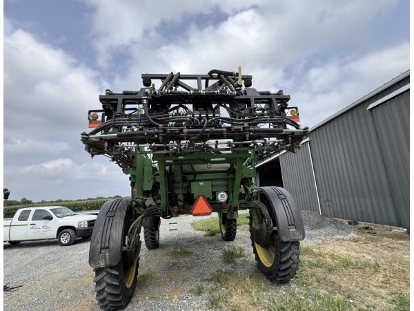 Самохідний обприскувач John Deere 4730 (2012)