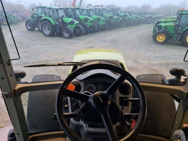 Трактор Claas Axion 820 (2012)