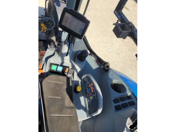 Трактор New Holland T7.210 (2012)