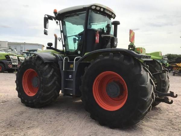 Трактор Claas Xerion 3800 (2010)