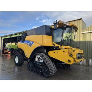 Комбайн New Holland CR 9070 (2013)