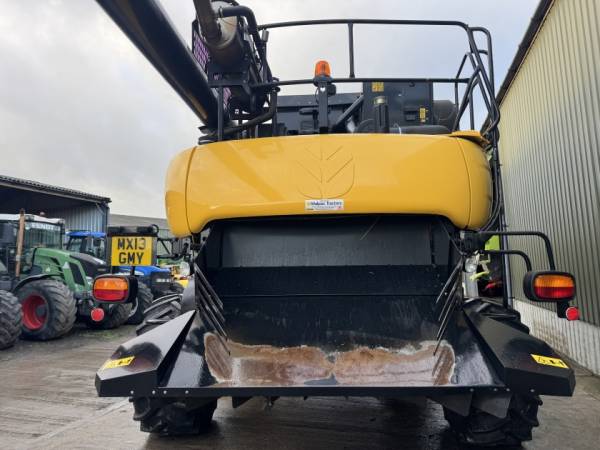 Комбайн New Holland CR 9070 (2013)