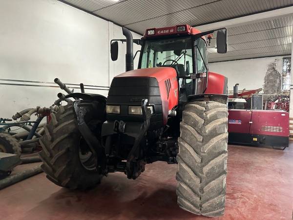 Трактор Case IH CVX 150 (2002)