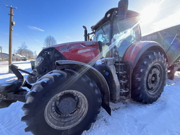 Трактор Case IH Optum 300 CVX (2017)