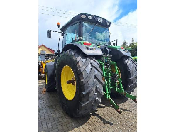 Трактор John Deere 6210R (2012)