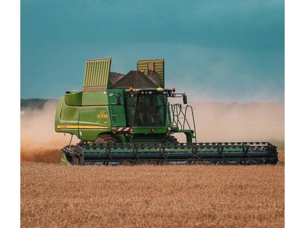 Комбайн John Deere S690i (2010)