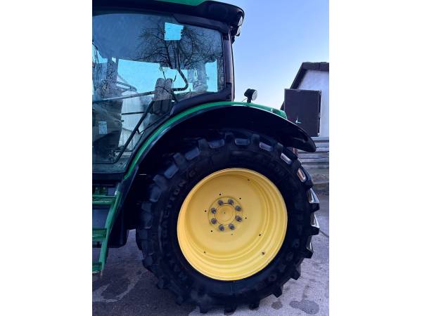 Трактор John Deere 6125 R (2013)