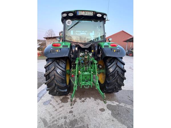 Трактор John Deere 6125 R (2013)