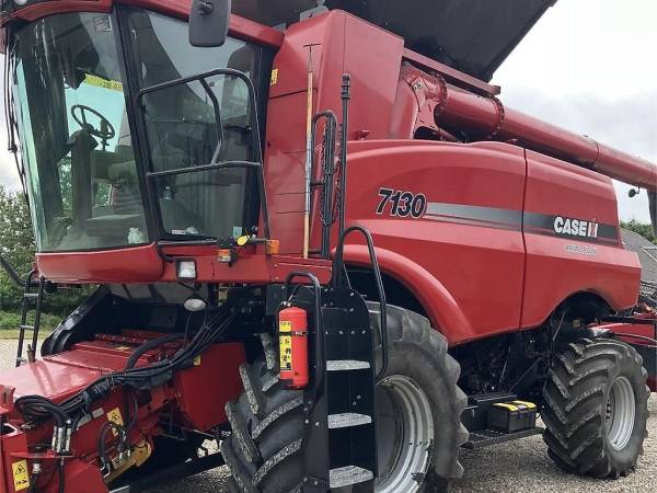 Комбайн Case IH 7130 Axial-Flow (2012)