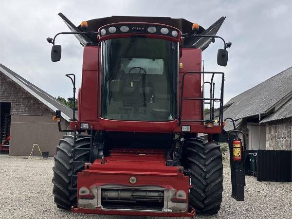 Комбайн Case IH 7130 Axial-Flow (2012)